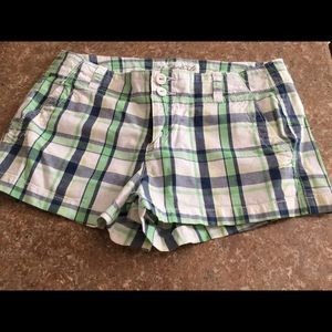 Aeropostale Plaid Shorts 3/4